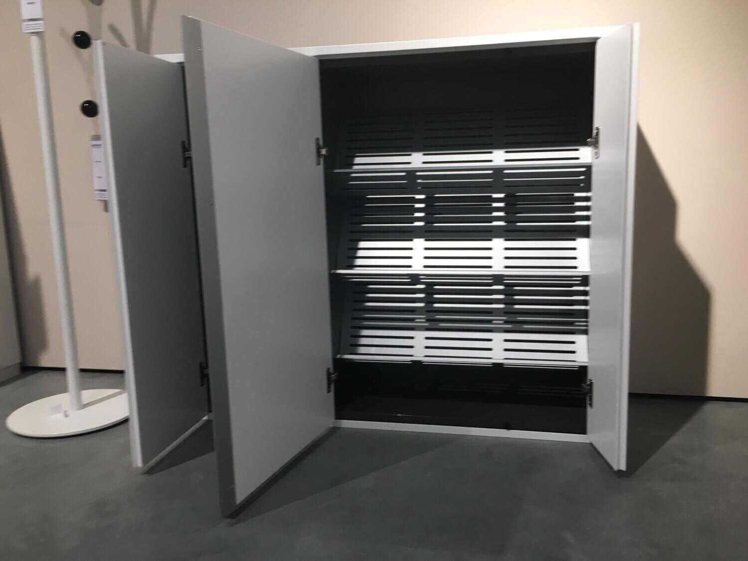 Schönbuch - Aktenschrank Stripes Lack Schneeweiß 54 3-Türig - 3