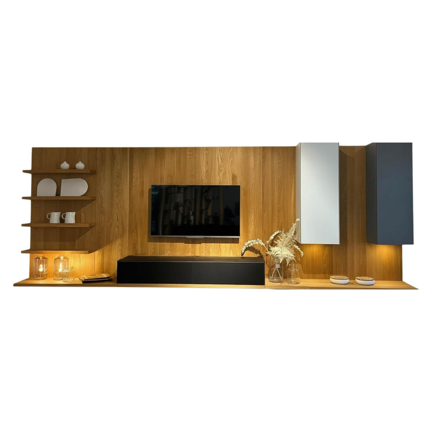 Team 7 - Wohnwand Eiche Natur Geölt Mit Glaswange Weiß Matt Und Mittelgrau Matt Mit Stofffront - 1