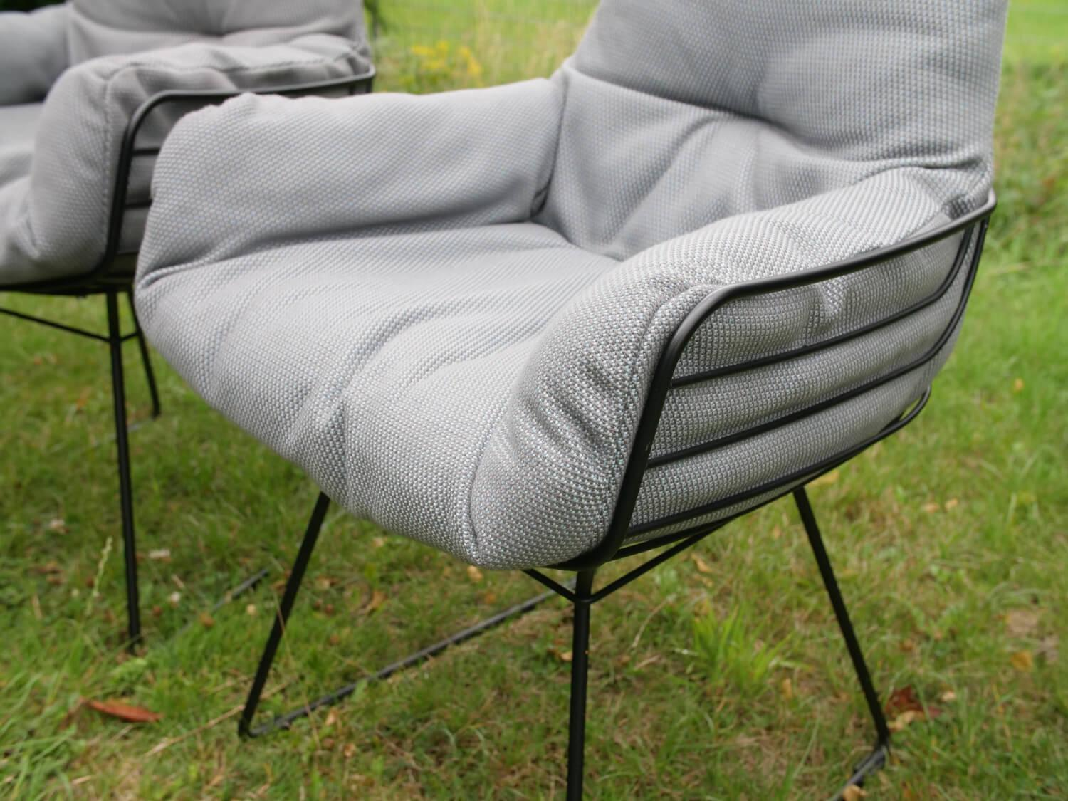 Freifrau - 2er Set Stuhl Leyasol High Stoff Lopi Cloud Drahtgestell ME001 Schwarz Mit Kunststoffgleitern - 4