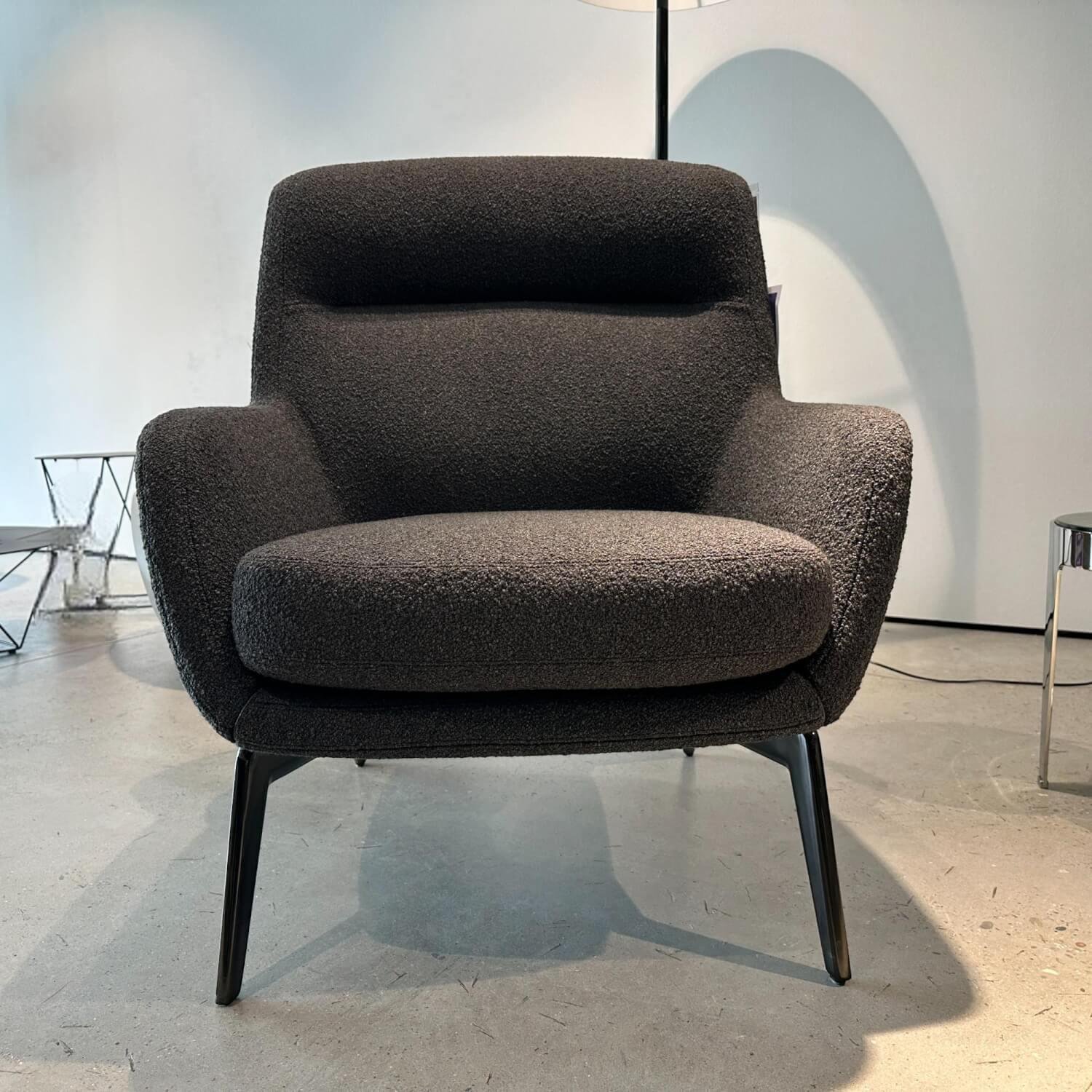 Minotti - Sessel Belt Bergère Stoff Sable 04 Ferro Anthrazit Füße Aluminium Brandy - 2