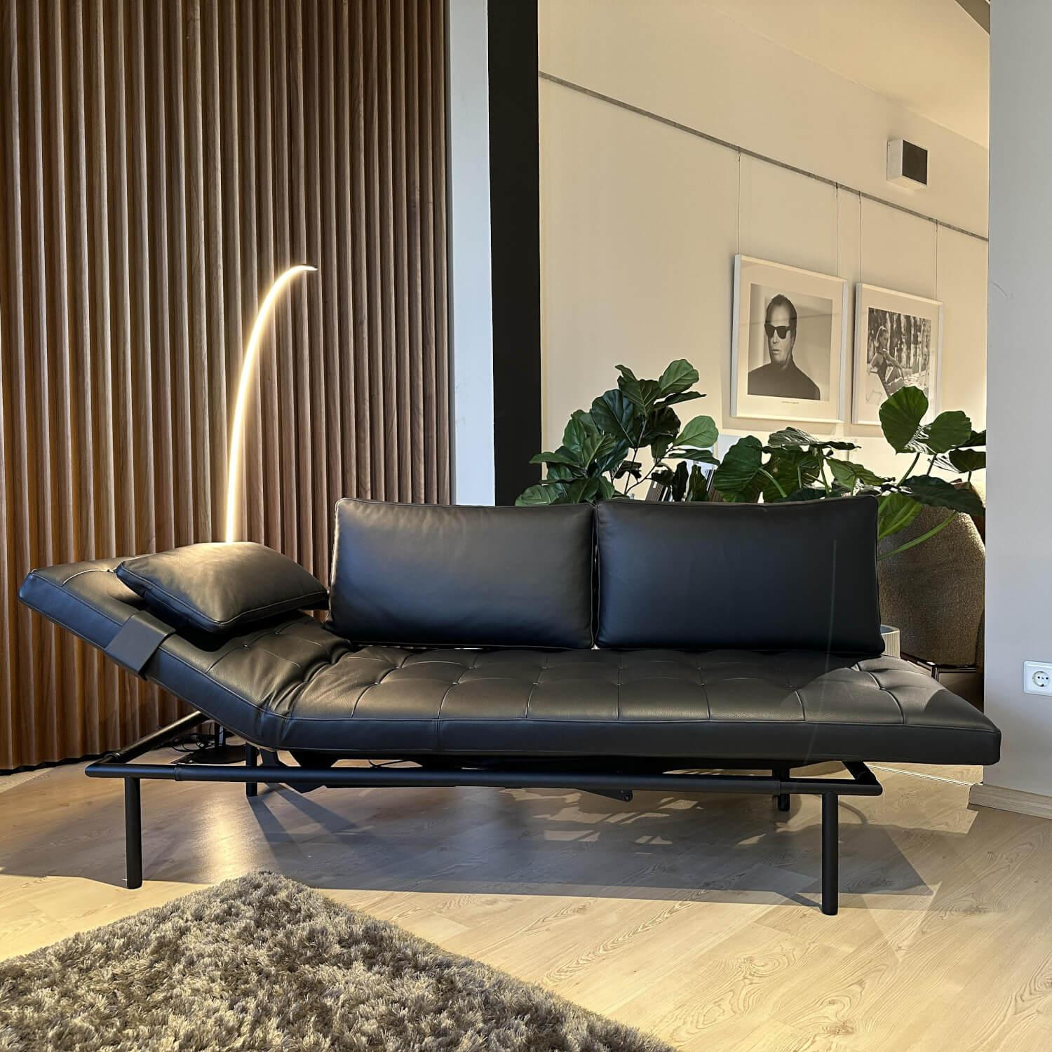 Bielefelder Werkstätten - Liege Campus De Luxe Leder Galaxy IP0140-000 Schwarz Inklusive Rückenkissen Und Nierenkissen - 2