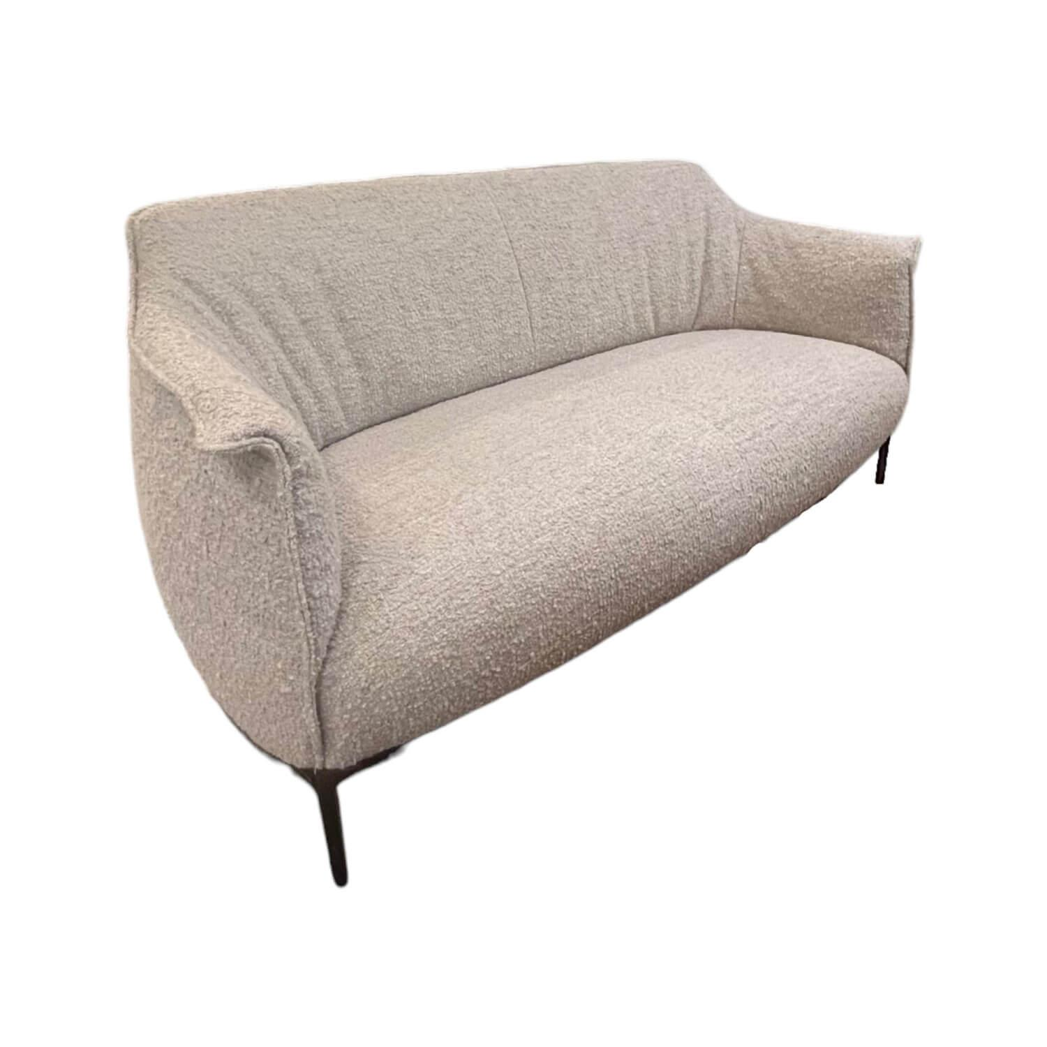 Poltrona Frau - Sofa Archibald Stoff Haruka Light Brown Beige Füße Nickel Brüniert - 1