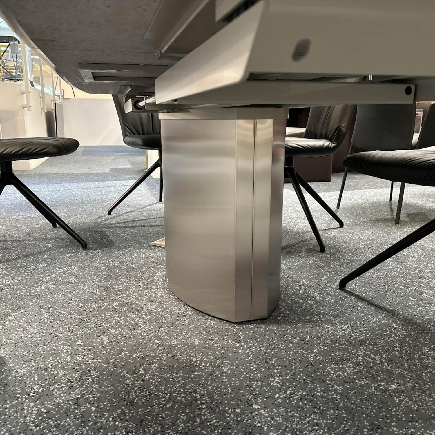 Draenert - Esstisch Adler 1224 Platte Granit Polar Poliert Grau Sockel Oval Edelstahl Matt Geschliffen Ohne Rollen - 6