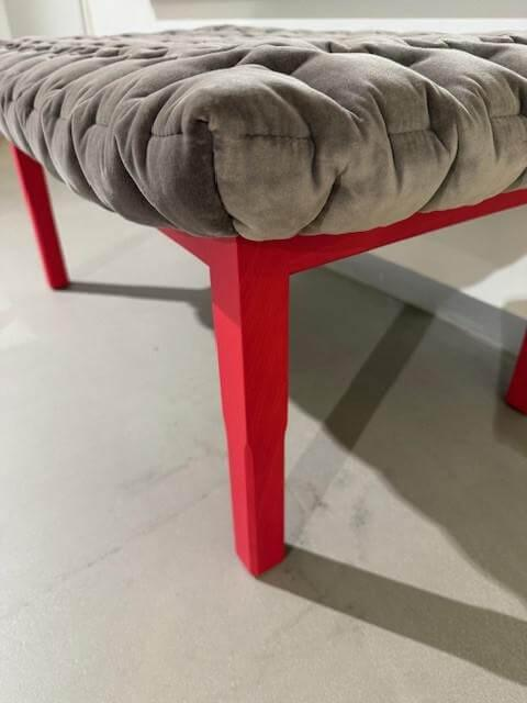 Ligne Roset - Bed Ruché Stof Harald 3 Chamois 242 Bruin Frame Rood met poef zonder matrassen zonder lattenbodem - 4