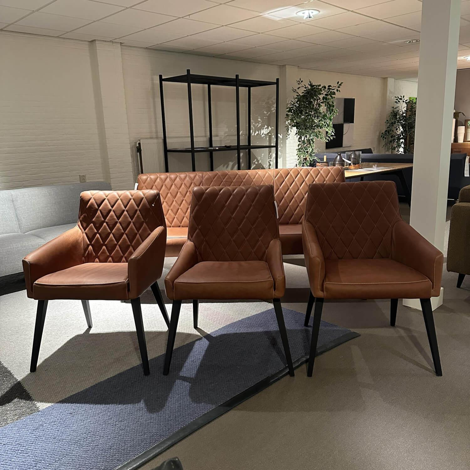 Nouvion - Sitzgruppe Jimmy Bezug Leder Rancho Cognac Braun Gestell Eiche Matt Schwarz - 8