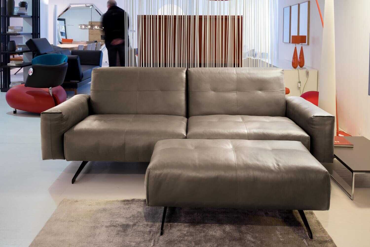 rolf-benz-sofa-50-leder-braun-kufe-schwarz-mit-hocker-56c771feeaec Rolf Benz - Sofa 50 Leder Braun Kufe Schwarz mit Hocker - 3