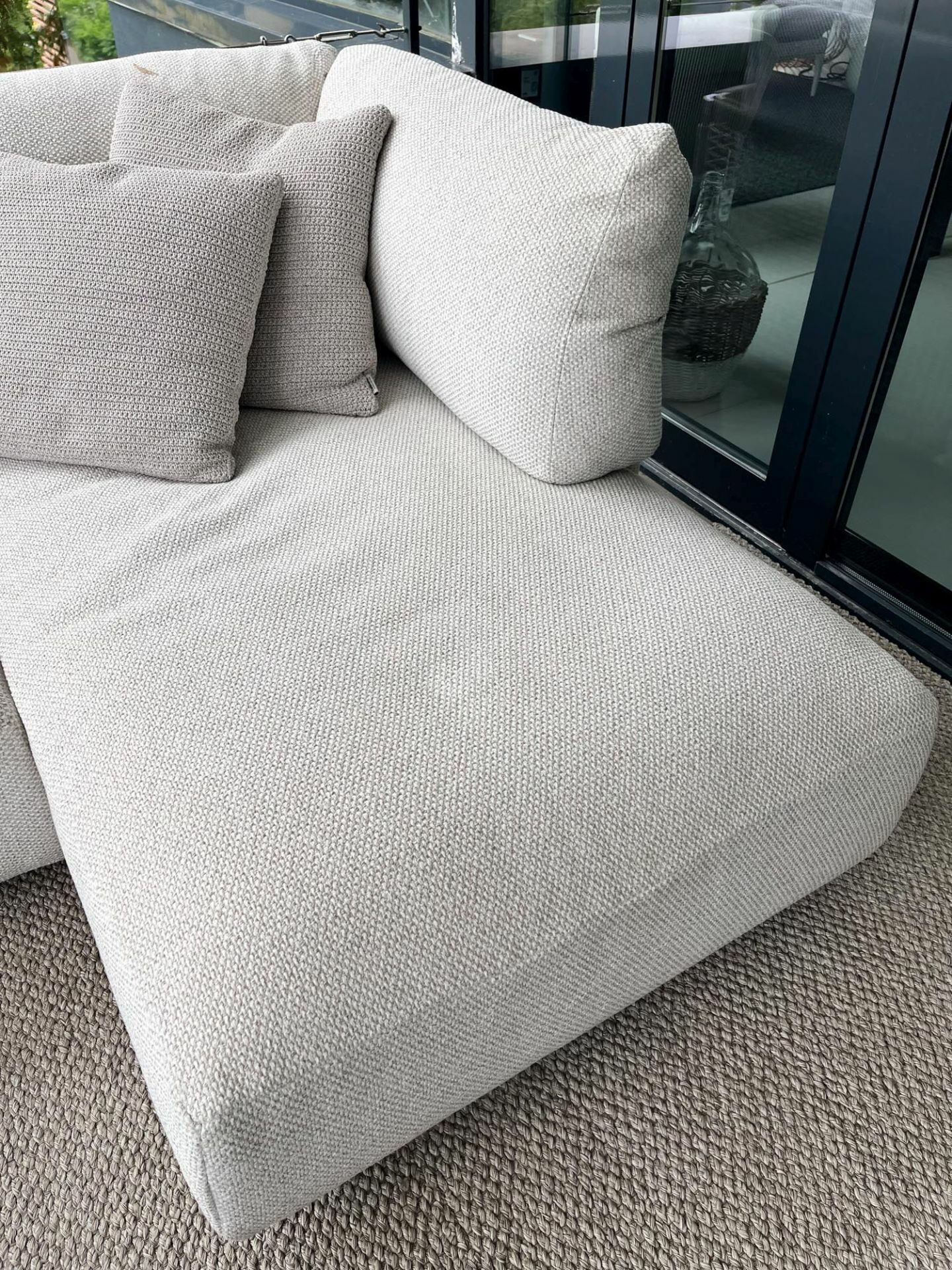 Tribù - Sofagruppe Nodi Stoff Morning Dew Grau Geflecht Canax Offwhite 00 Linen 10 Grau Gestell Aluminium Pulverbeschichtet Weiß - 2
