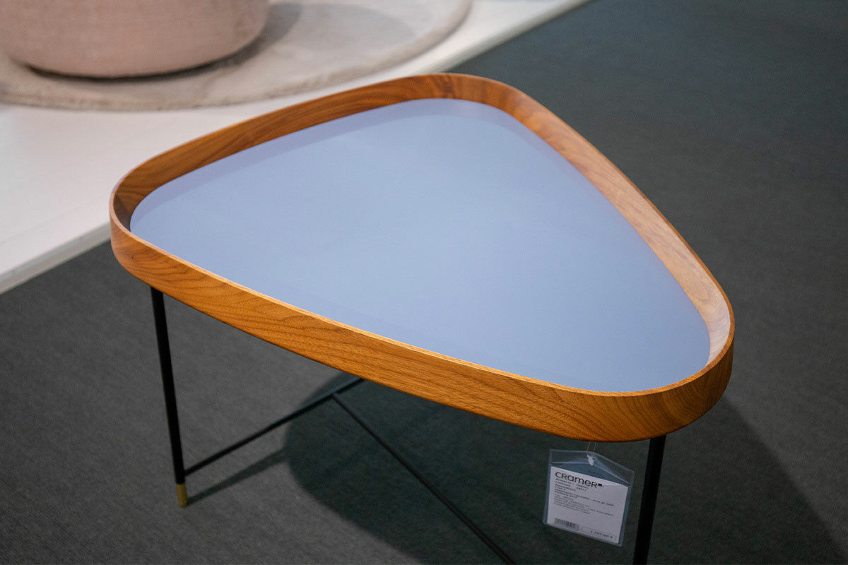 Porada - Beistelltisch Fritz 3 Platte Nussbaum Canaletta Glas Blau Hinterlackiert Gestell Metall Schwarz - 2