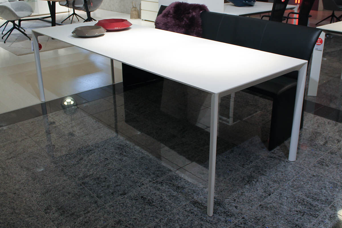 Kristalia - Esstisch Maki Ausziehbar Fenix-NTM Laminat Weiße Kante Gestell Aluminium Weiß - 3