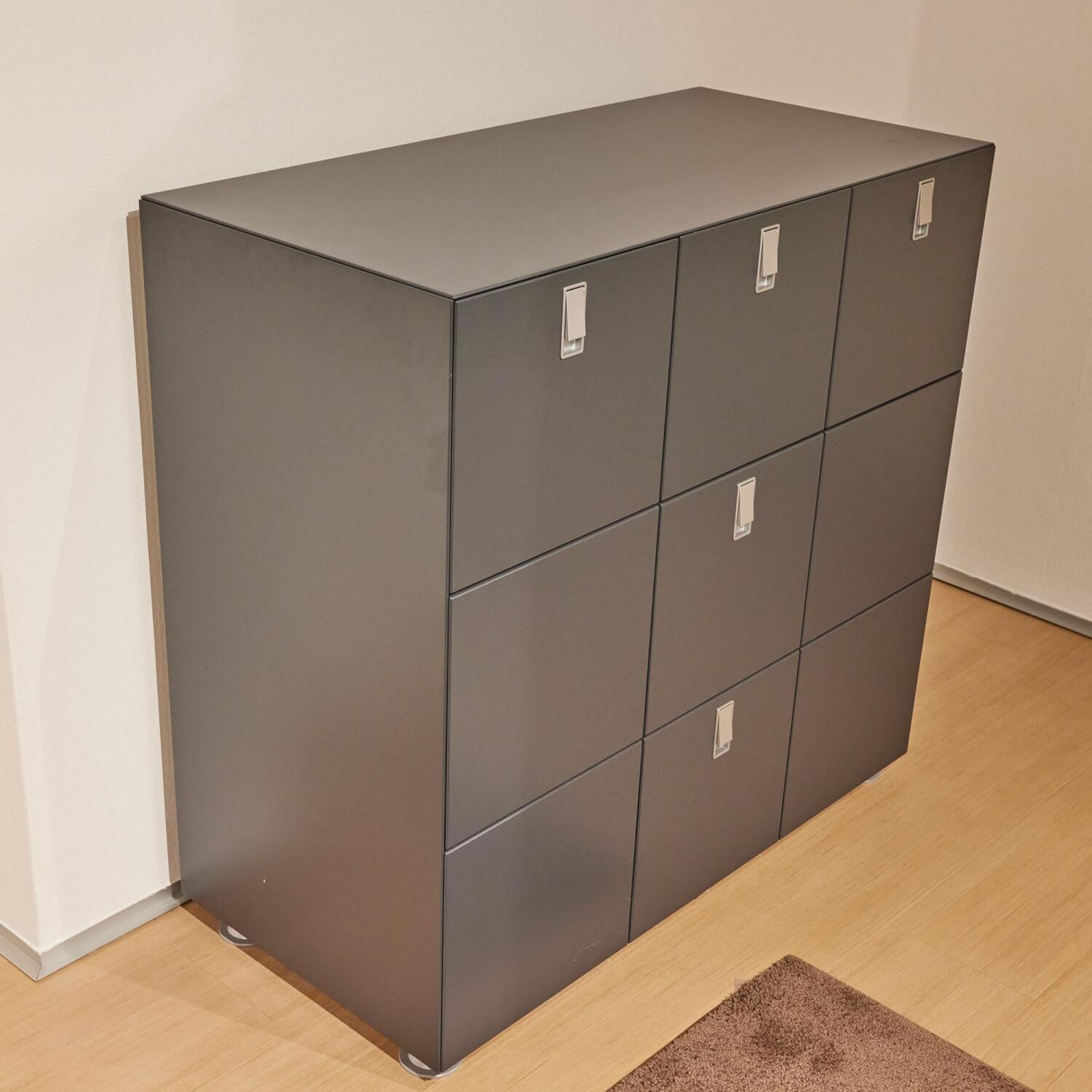 Behr - Kommode Menos Mattlack Kaviar Grau Griffe Und Füße Alu Matt Schwarz - 5