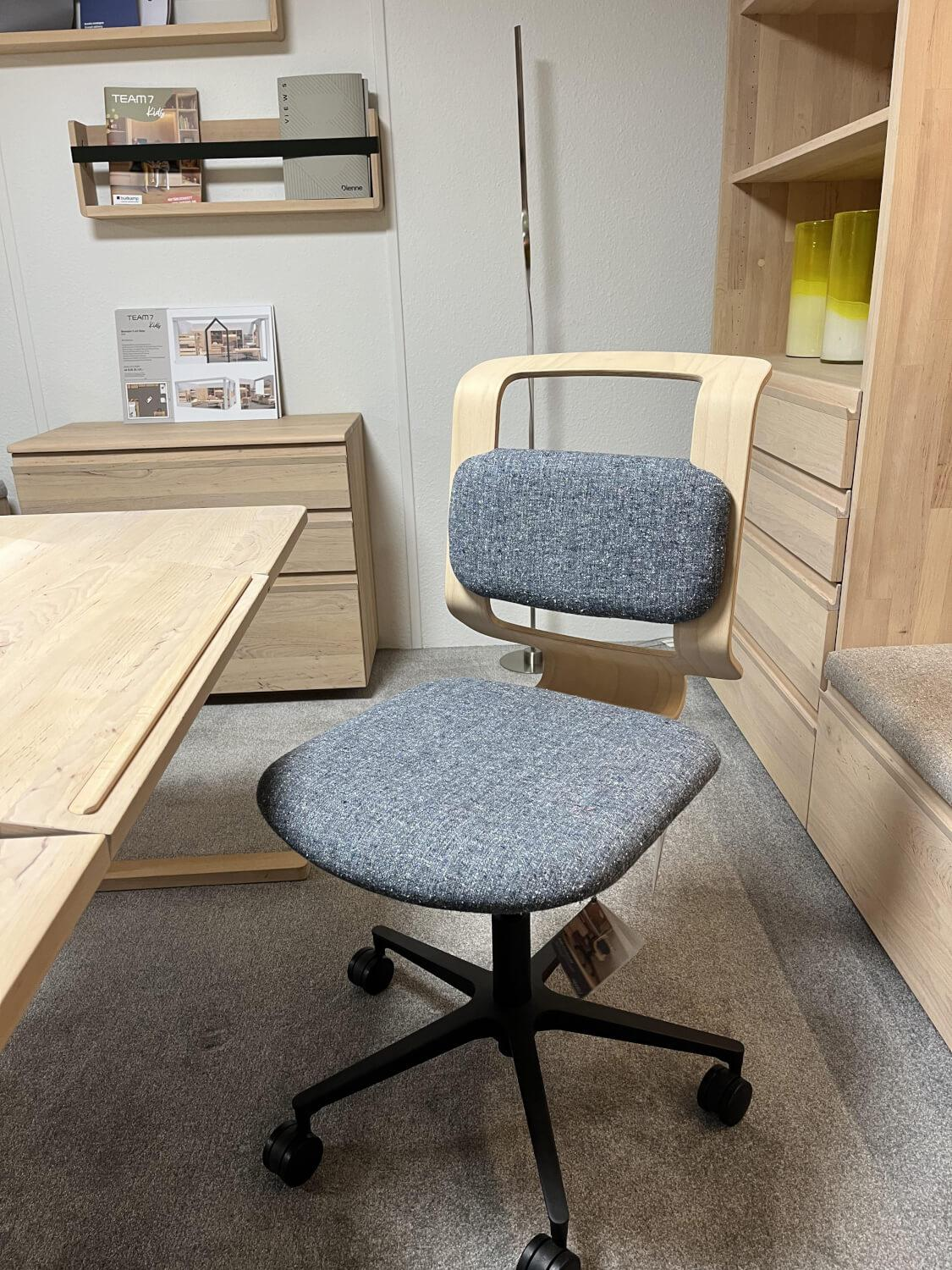Team 7 - Schreibtischstuhl Kids Stoff Ripley Rl35 Grau Blau Rücken Erle Naturöl Weiß Gestell Metall Schwarz Matt - 4