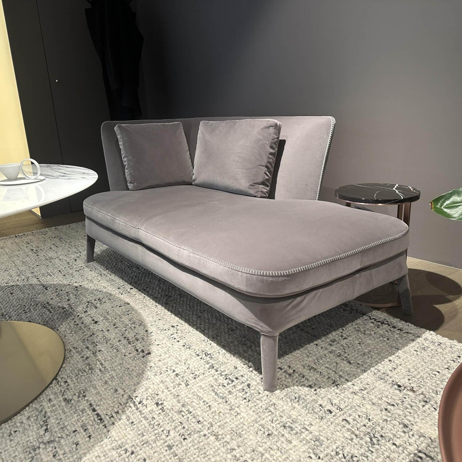 Maxalto - Sofa Febo 2833TS Stoff 2053251 Sirio Grau Füße Mit Stoff Bezogen Inklusive Rückenkissen - 3