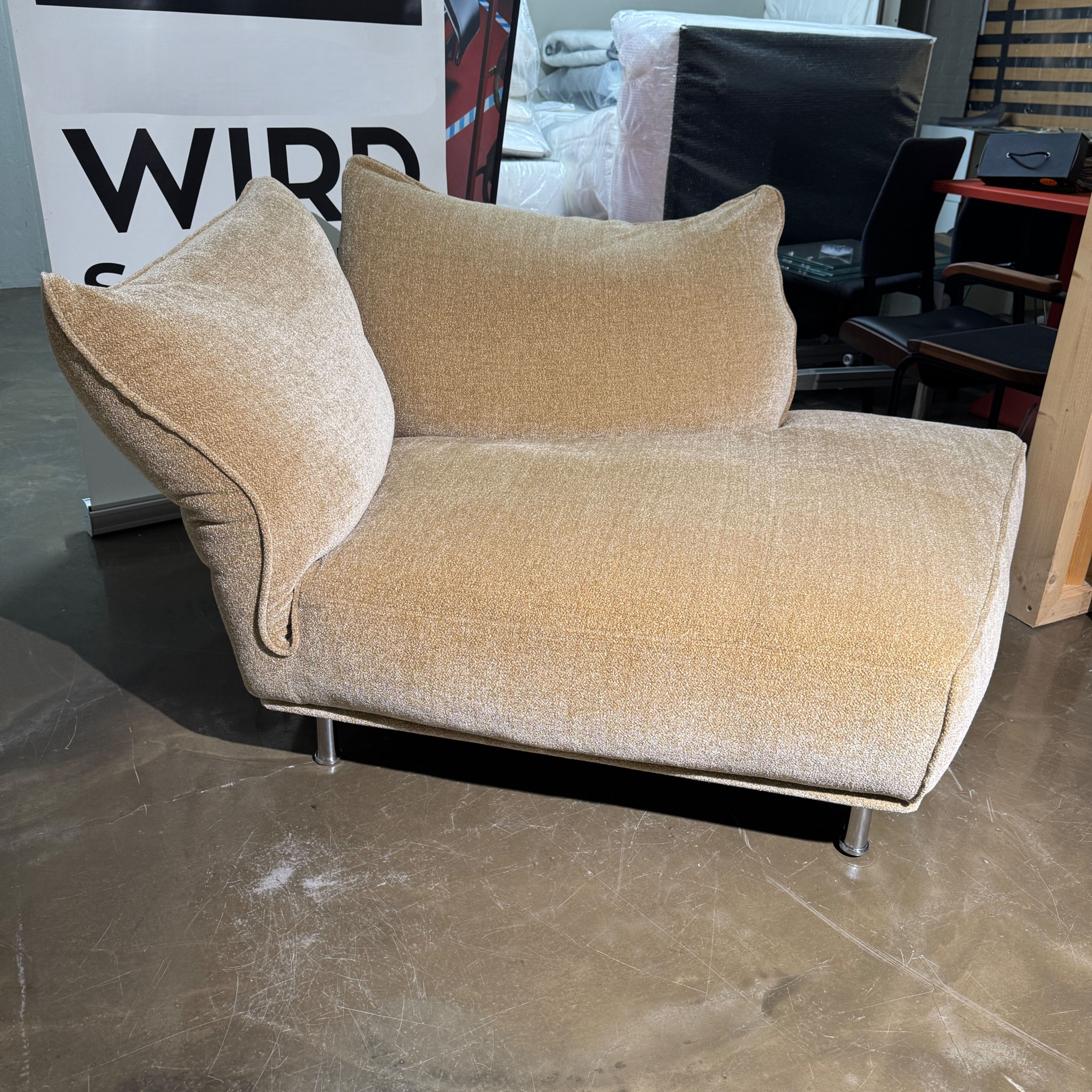 Edra - Chaiselongue Standalto Stoff T8575-33 Creme Füße Paladium Metall - 6