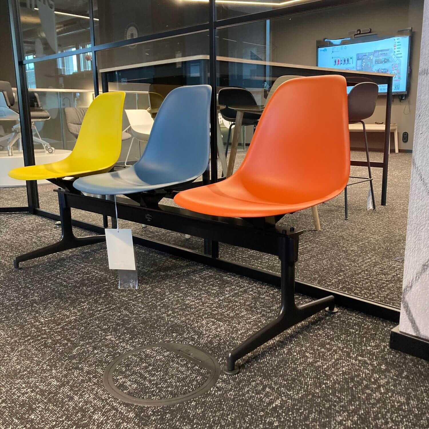 Sitzbank Eames Plastic Sidechair Gelb Blau Orange