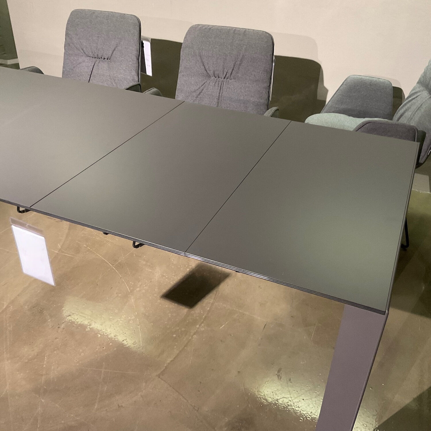 Kristalia - Esstisch Nori Platte Laminat Anthrazit Gestell Aluminium Anthrazit Lackiert Inklusive 2 Verlängerungsplatte - 5