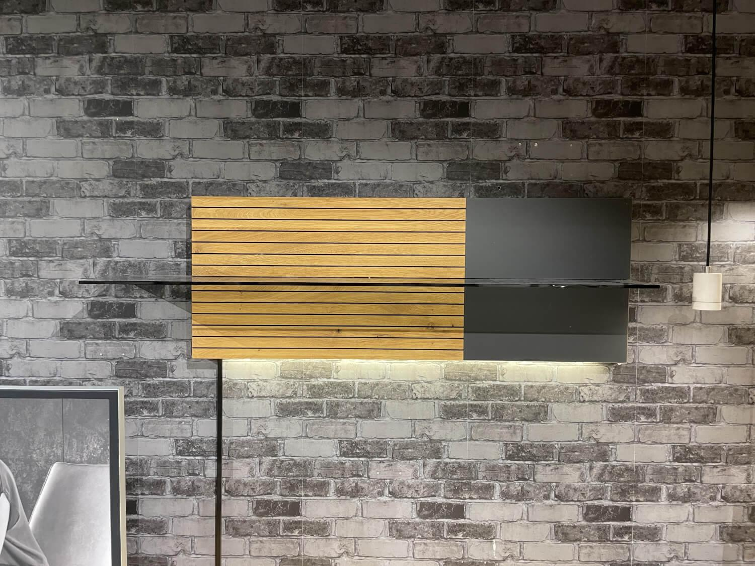 WK Wohnen - Wohnwand WK 490 Baristo Asteiche Massiv Naturbelassen Geölt Front Rillenoptik Mit LED Beleuchtung - 9