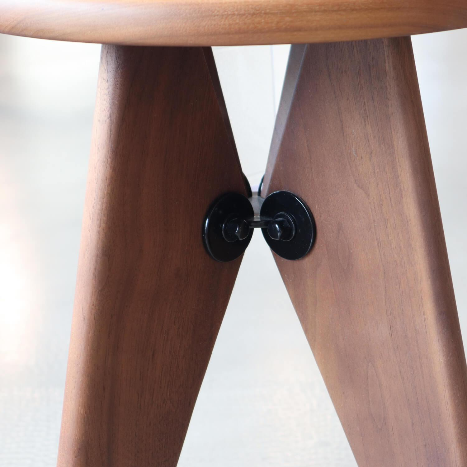 Vitra - Beistelltisch Tabouret Solvay Bois Amerikanischer Nussbaum Geölt - 3