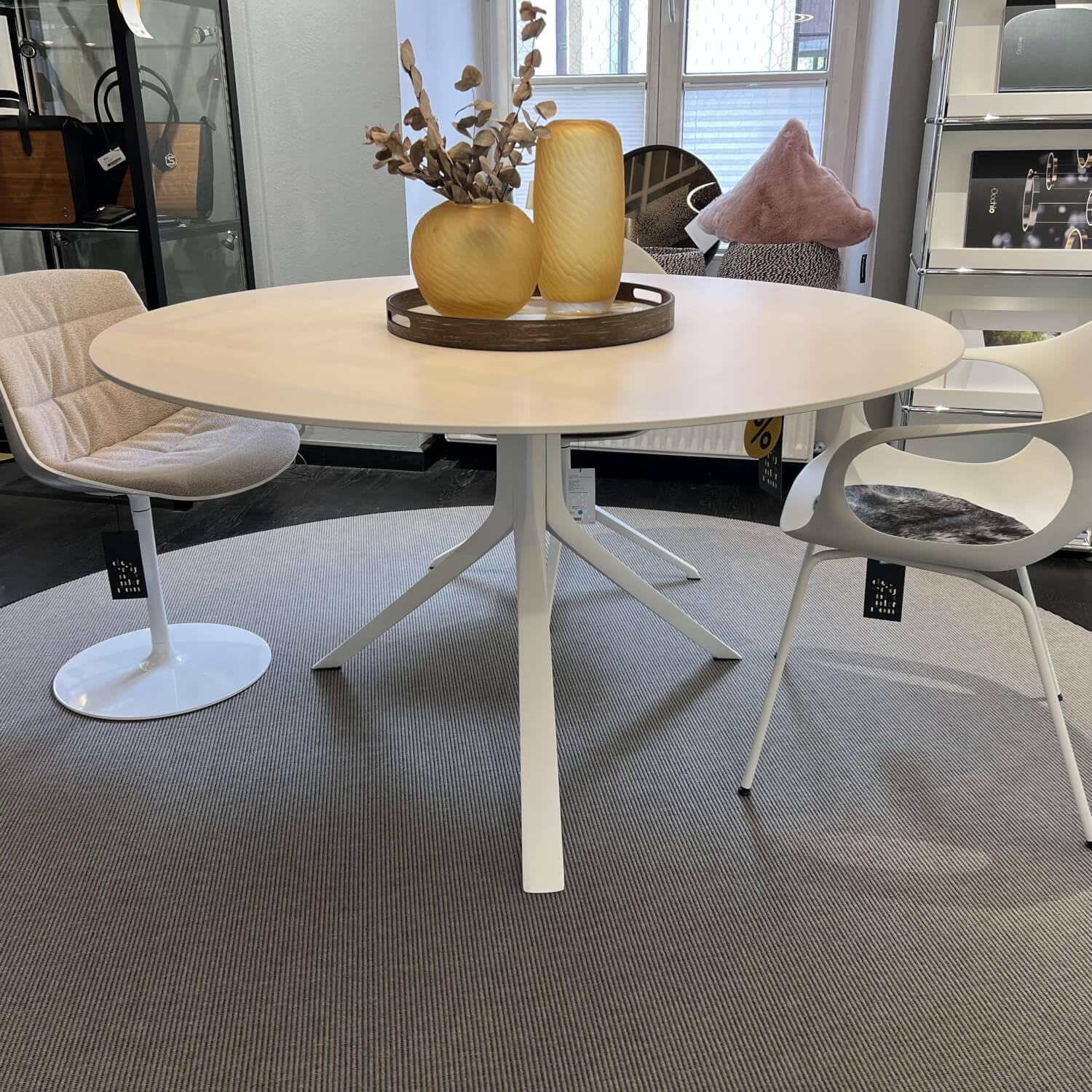 Kristalia - Tisch Oops Platte Lackiert Pure White Beine Aluminium Weiß Lackiert - 6