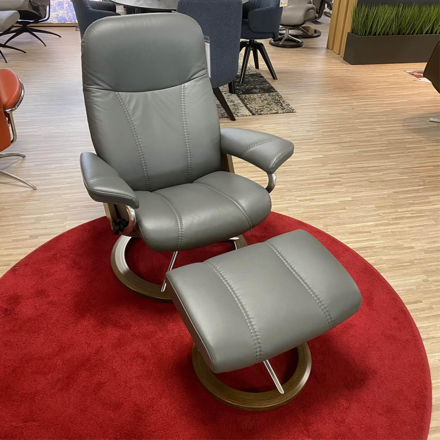 Stressless - Stressless Sessel mit Hocker Consul M Batick Grey Signature Walnuss - 3