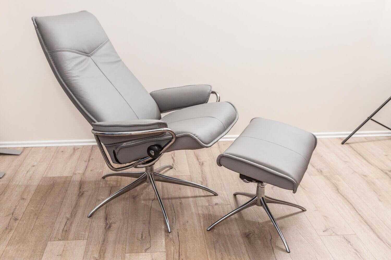 b92270e65a55ff8135f8b7a20484e343 Stressless - Sessel City High Back Leder Grau Batick Star Mit Hocker - 3