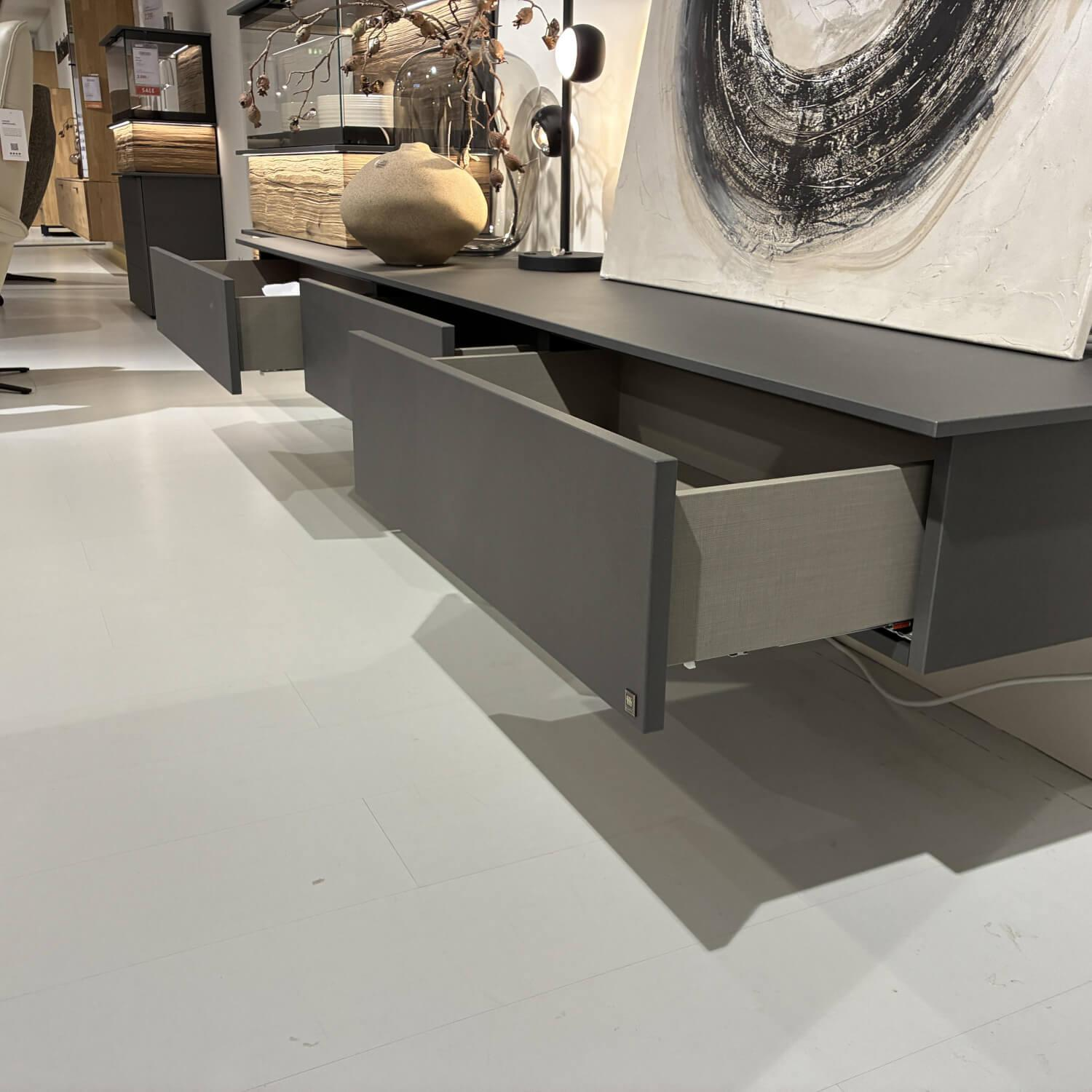 Musterring - Wohnwand Jana Lack Graphit Grau Mit Absetzung Altholz-Eiche inkl. Beleuchtung - 6