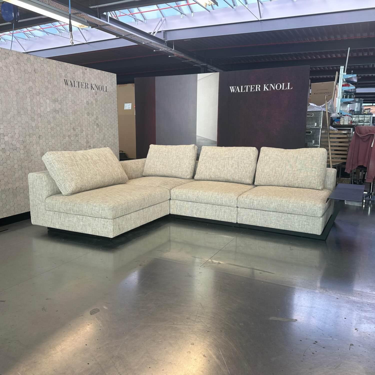 Walter Knoll - Ecksofa Living Landscape 755 Stoff Sorel 7871 Smoke Quartz Grau Beige Sockel Buche Schwarz Lackiert Mit Tischelement - 10