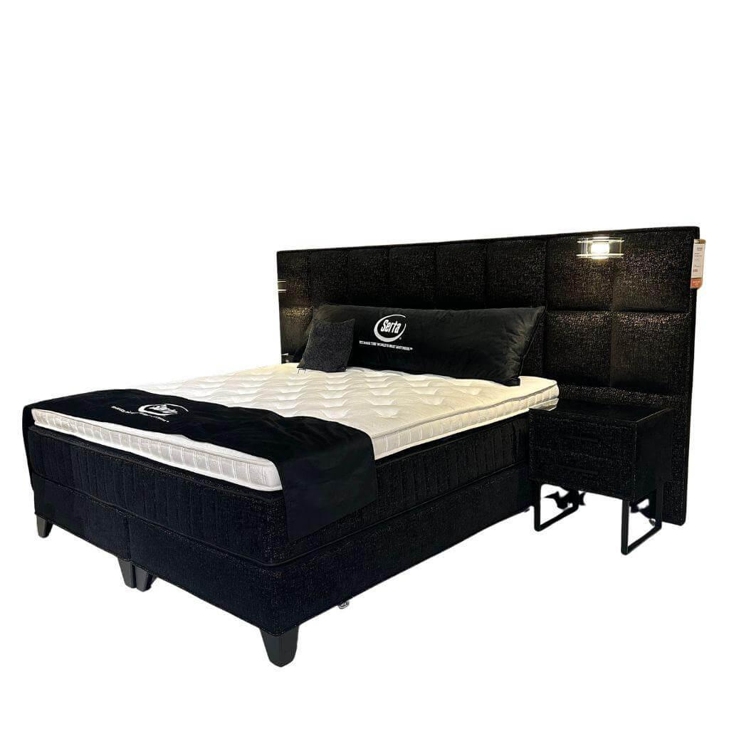 Eigene Herstellung - MARKE SERTA // Boxspringbett Luxury Magnum Grande Stoff Schwarz Gold Manyas Z3 Inkl. Nachtkonsolen - 1