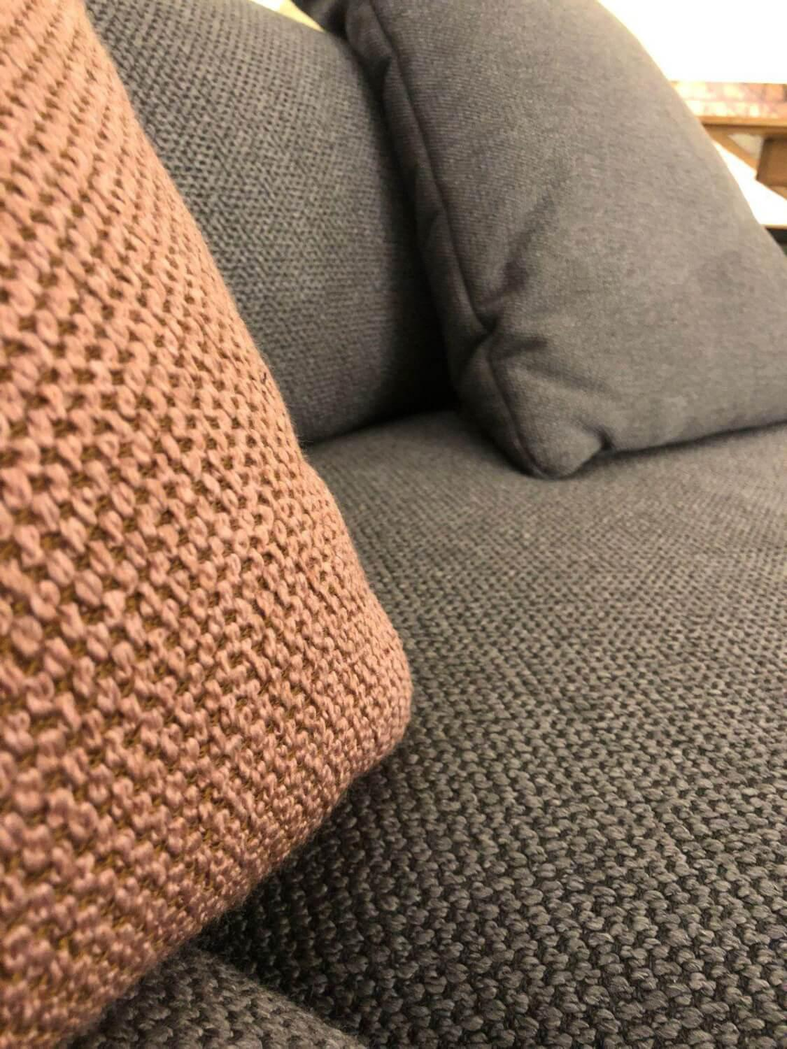 Contur - Ecksofa Atri Stoff Oasis Stahl Grau Füße Metall Anthrazit mit 3 Kissen - 5