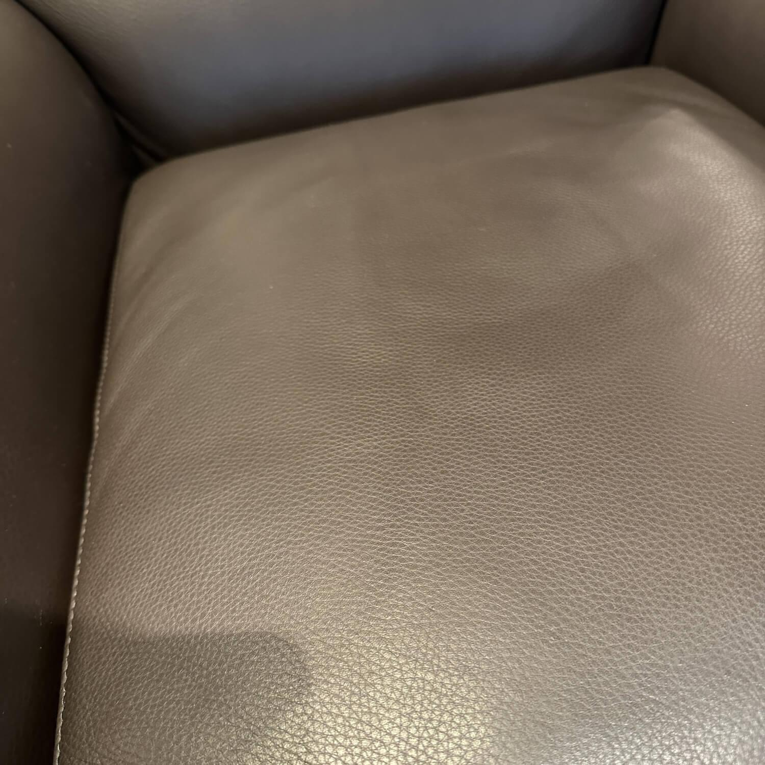 Minotti - Sessel Jensen Bergere Drehbar Leder Pelle Aspen 05 Torbe Braun Gestell Metall Schwarz - 4