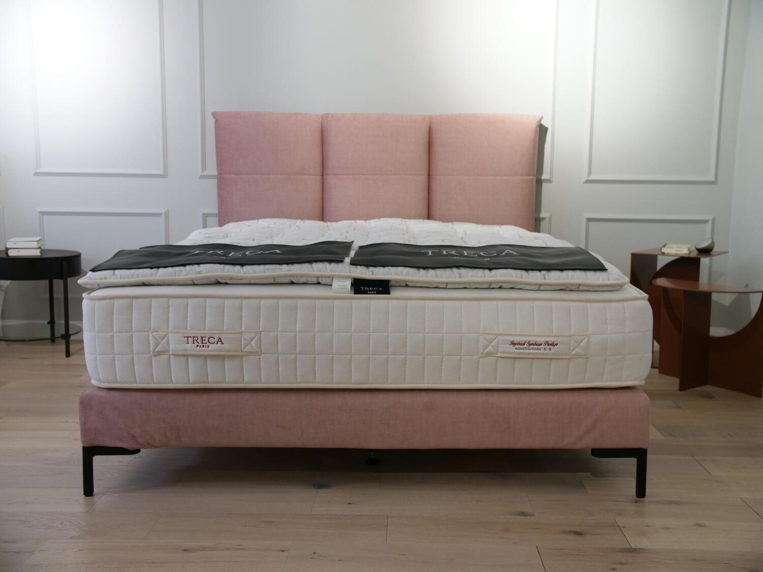 Treca Interiors - Bett Ensemble Moon 160 Stoff Endless 061 Rosa Fuß Schwarz Inklusive Matratzen Und Topper - 5