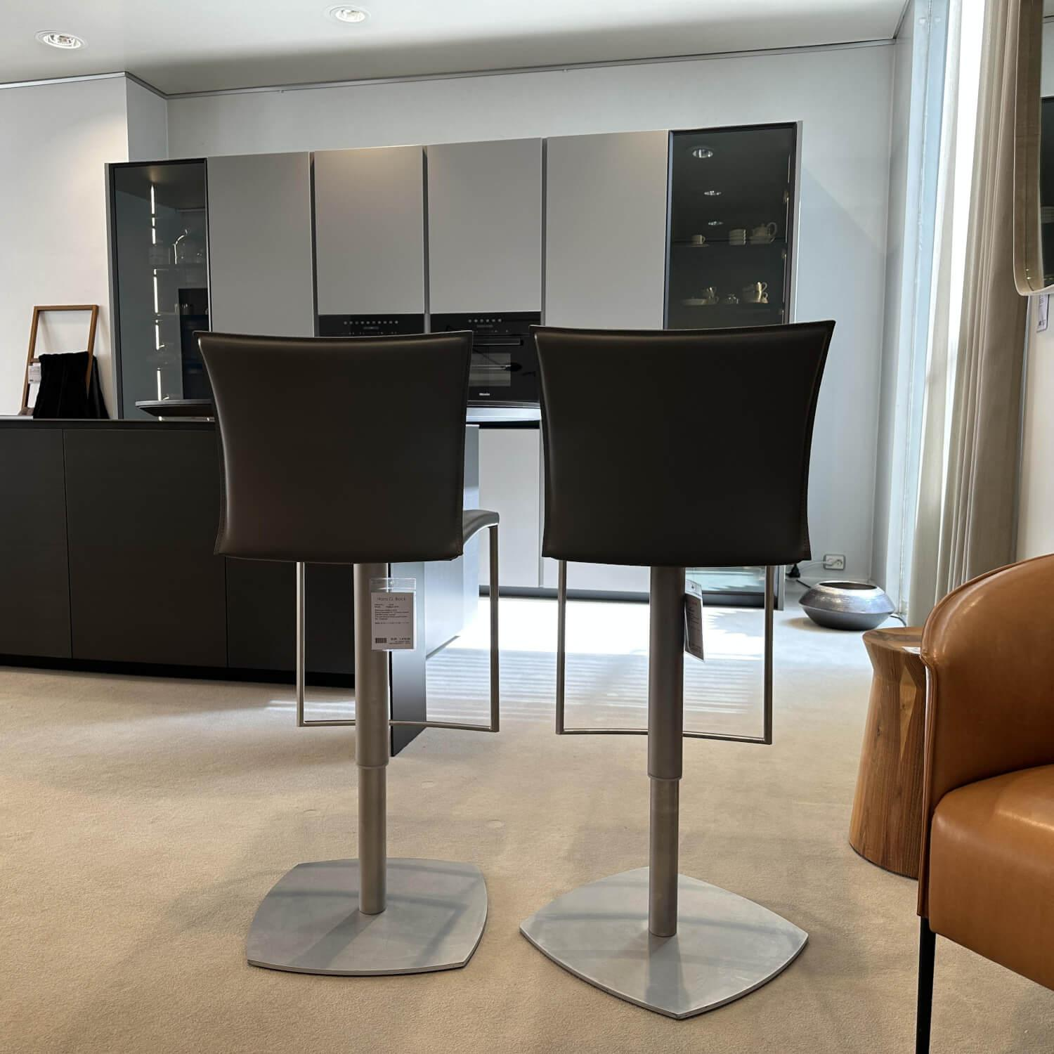 Draenert - 2er-Set Barhocker Nobile 2079 Leder 13 Muscat Braun Fuß Chrom-Matt - 4