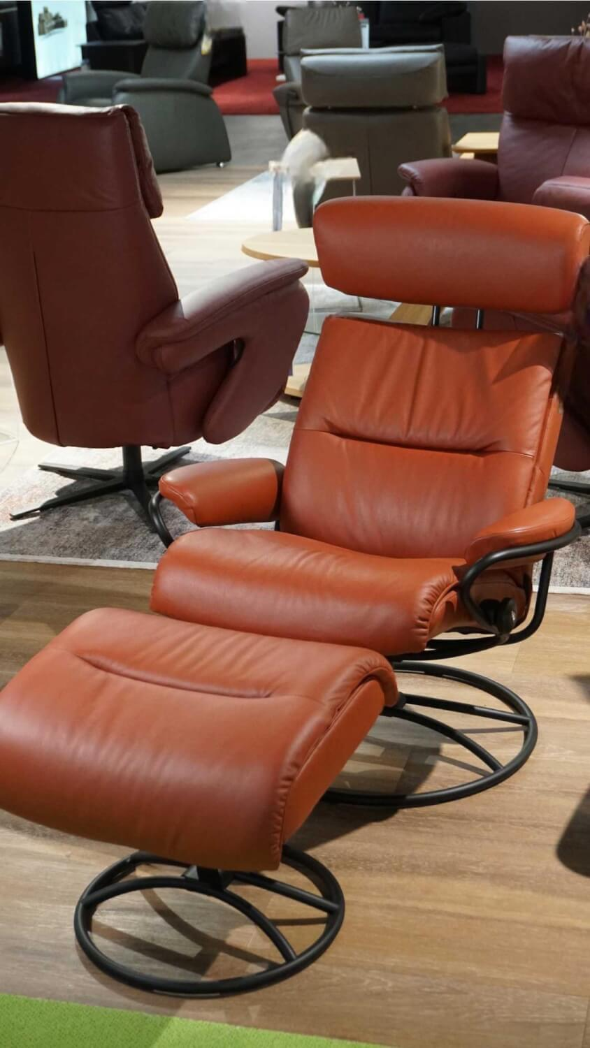 Stressless - Sessel Tokyo M Leder Dark Henna Rot Gestell Matte Black Schwarz Inklusive Hocker - 9
