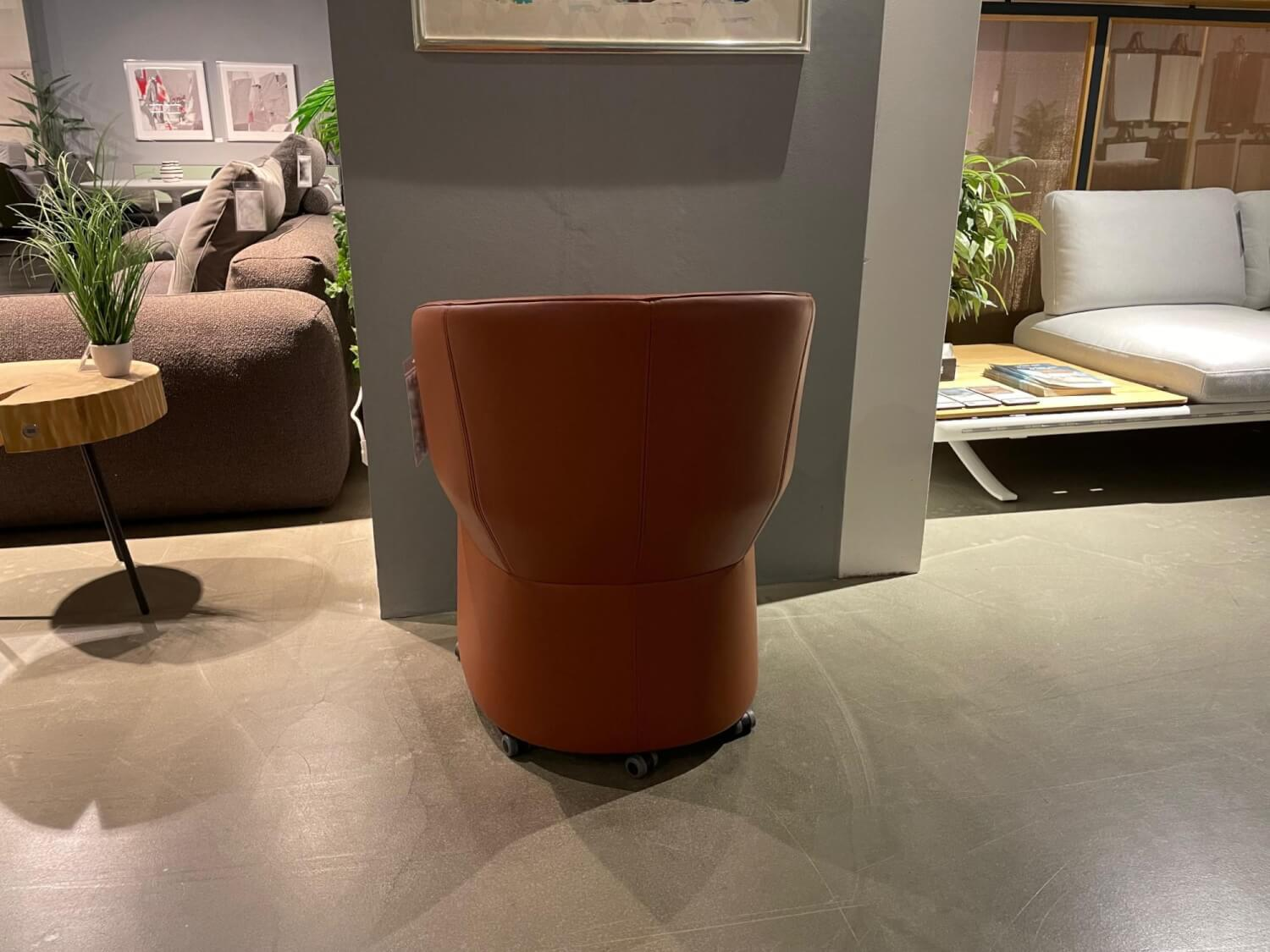 Rolf Benz - Armchair Eni Leather 38 112 Medium Copper Brown With Castors Plastic Black - 5