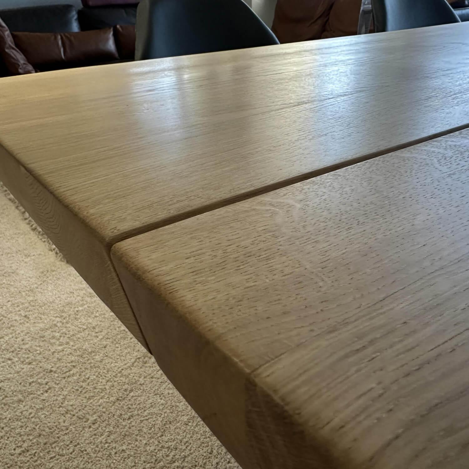 Global - Esstisch Lina Platte Wildeiche Natur Geölt Natürliche Baumkante Gestell Schwarz - 4