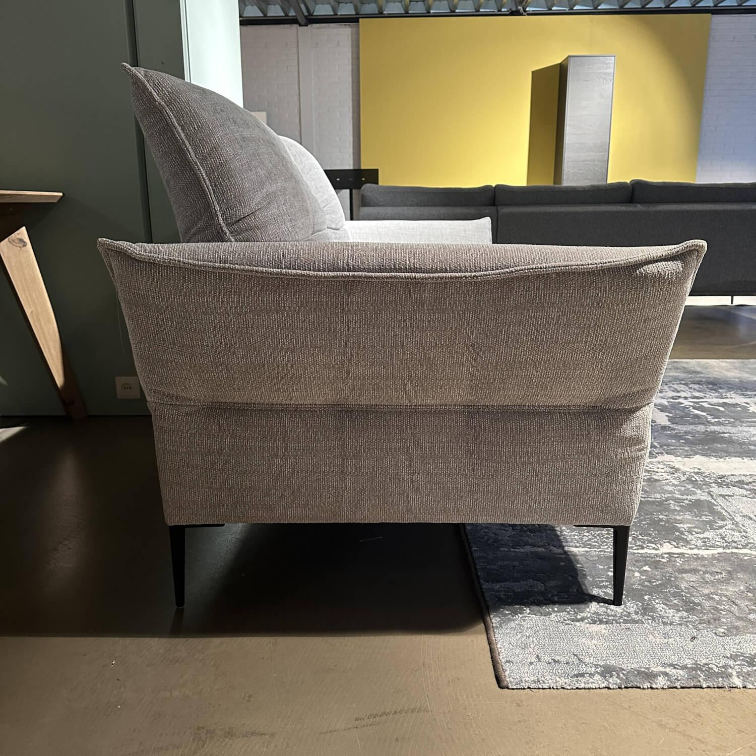 Musterring - Sofa MR 9300 Stoff Rivoli Angora Grau Metallfüße Gebürstet Schwarz Mit Klappbaren Kopft- Und Armteilen - 9