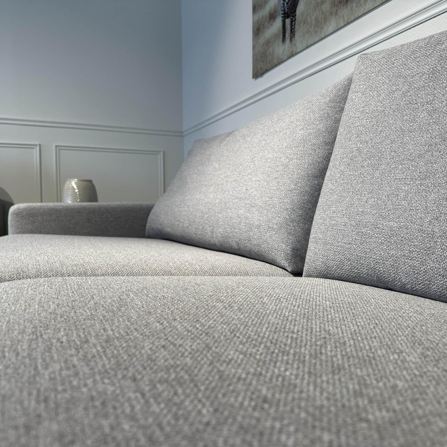 Violetta - Sofa Gesa Stoff 11 Gavani 83 Grau Schwebefuß Eric H 14 cm Schwarz Matt - 8