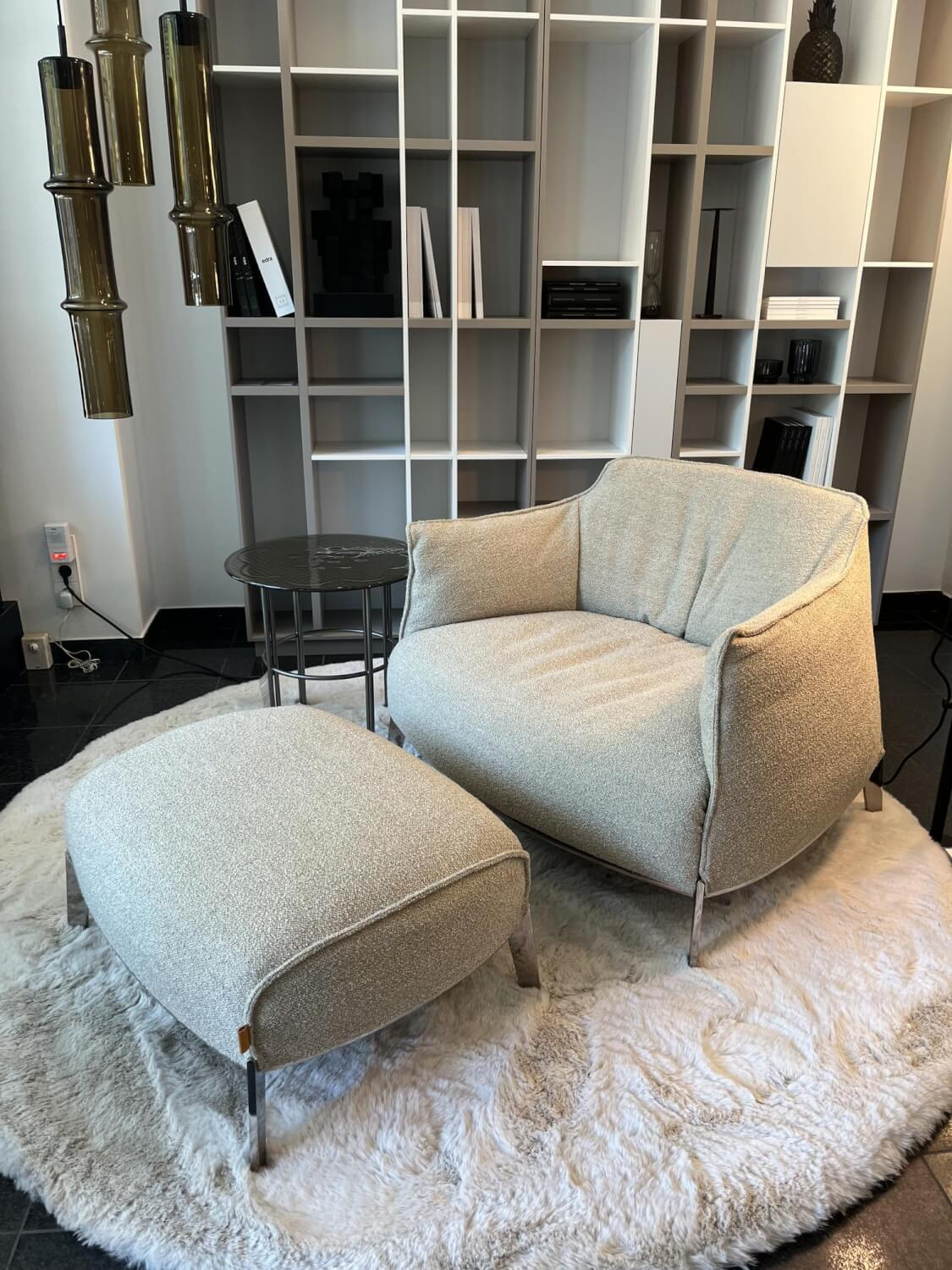 Poltrona Frau - Sessel Archibald Gran Comfort Stoff Loop 02 Corda Grau Beige Gestell Stahl Mit Ruthenium Finish Inklusive Hocker - 5