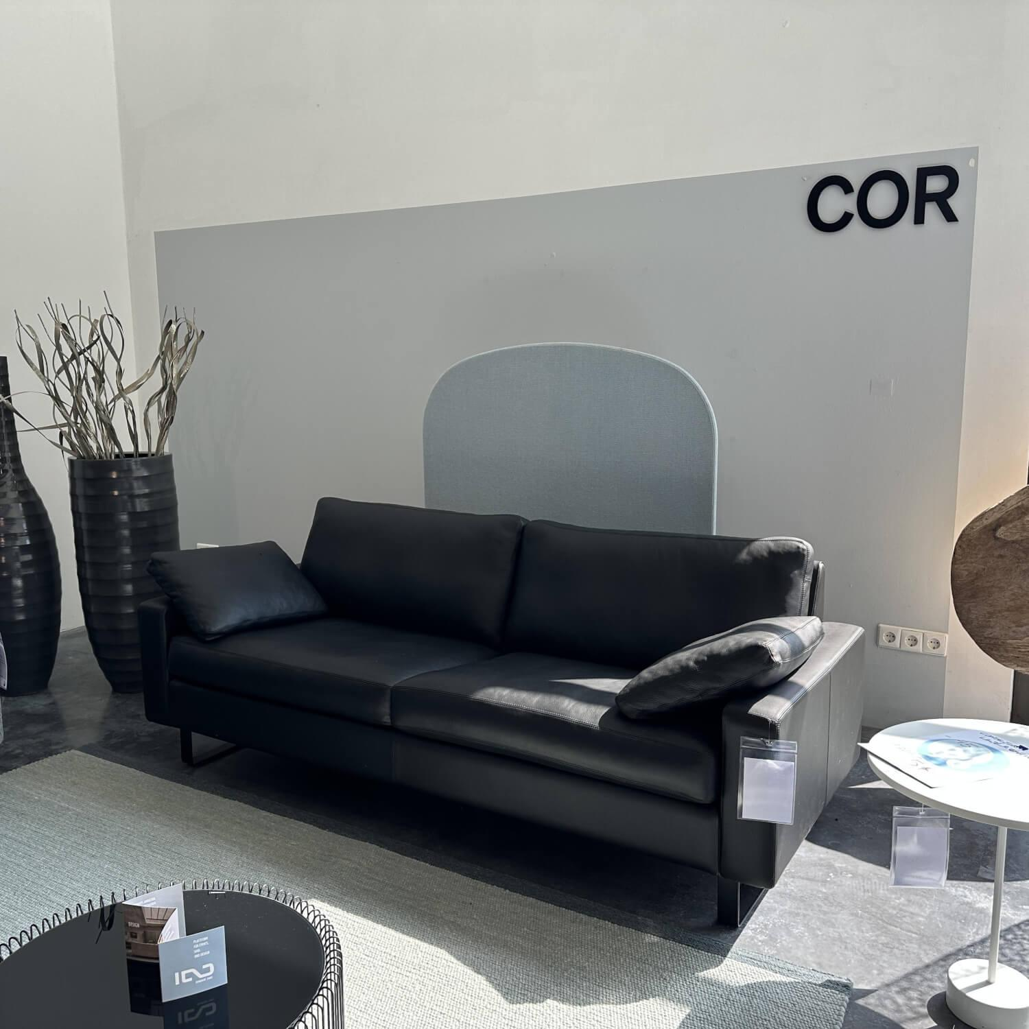 COR - Sofa Conseta Leder Semi 286 Schwarz Metallkufen Schwarz Pulverbeschichtet Mit Filzgleitern - 2