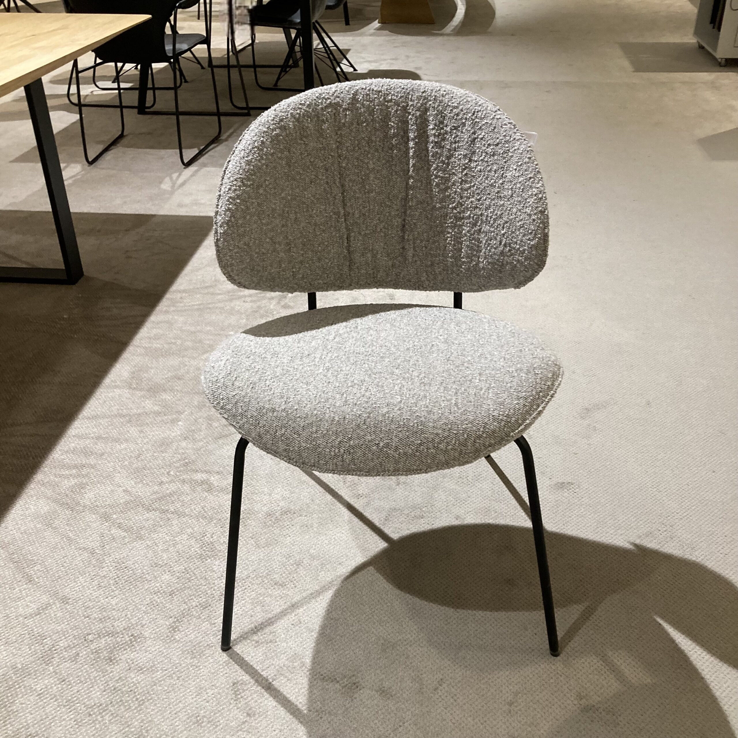 KFF - Stuhlgruppe Alvaro Stoff Ascot Toffee Beige Gestell Metall Schwarz - 5