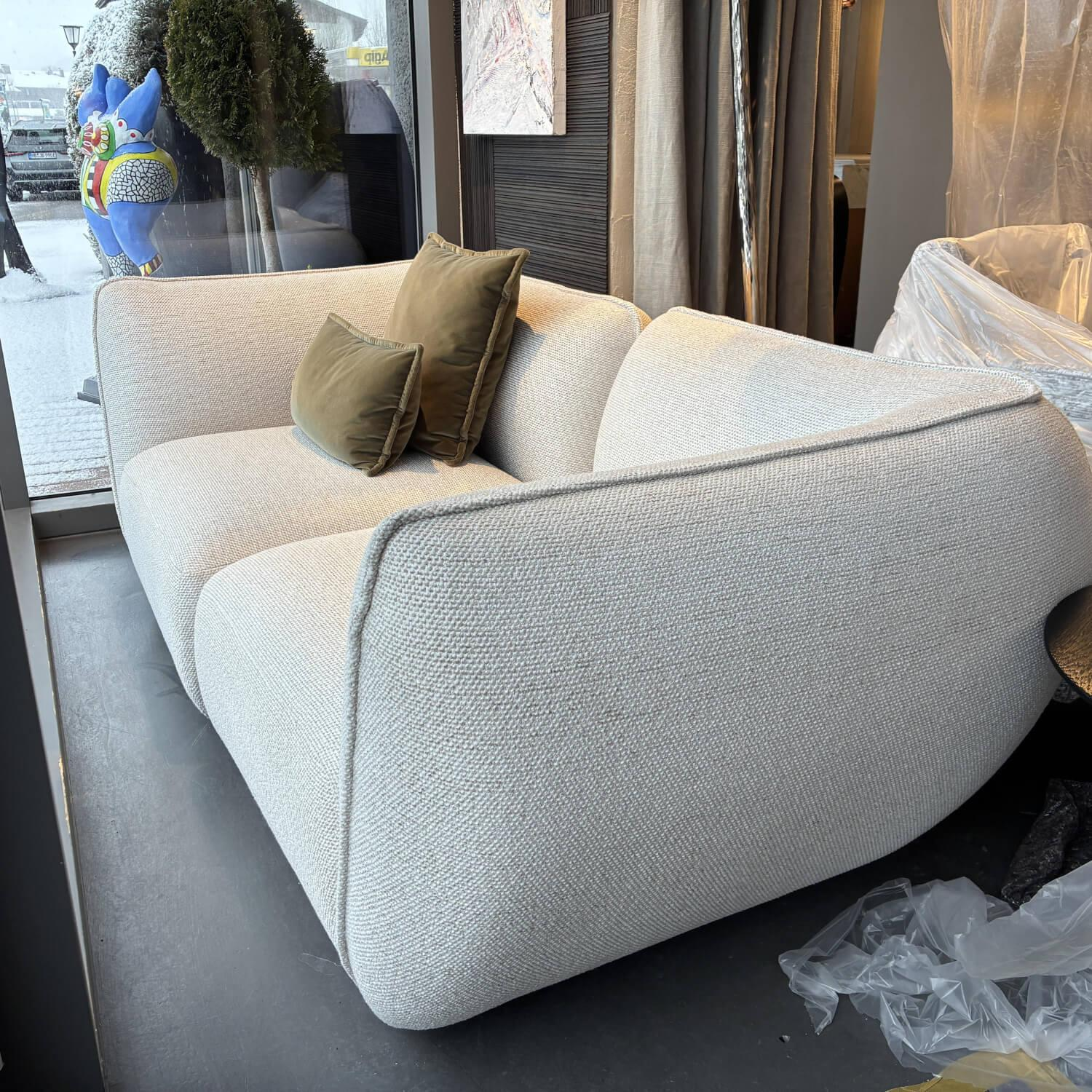Freifrau - Sofa Mia Stoff Safire 0007 Craie Beige Inkl. Dekokissen - 2