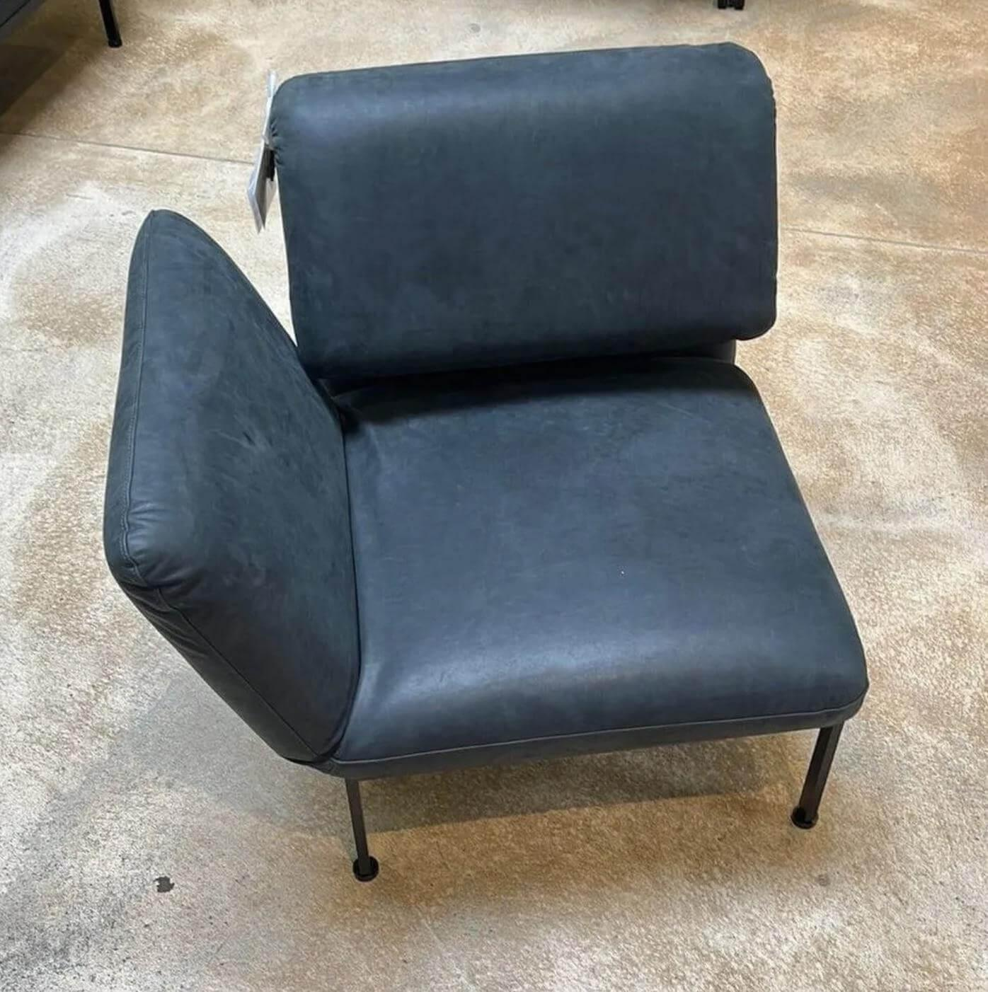 Brühl - Sessel Roro Small Leder Glove Schwarz Gestell Schwarz Pulverbeschichtet Mit Rollen Schwarz Armlehne rechts - 4