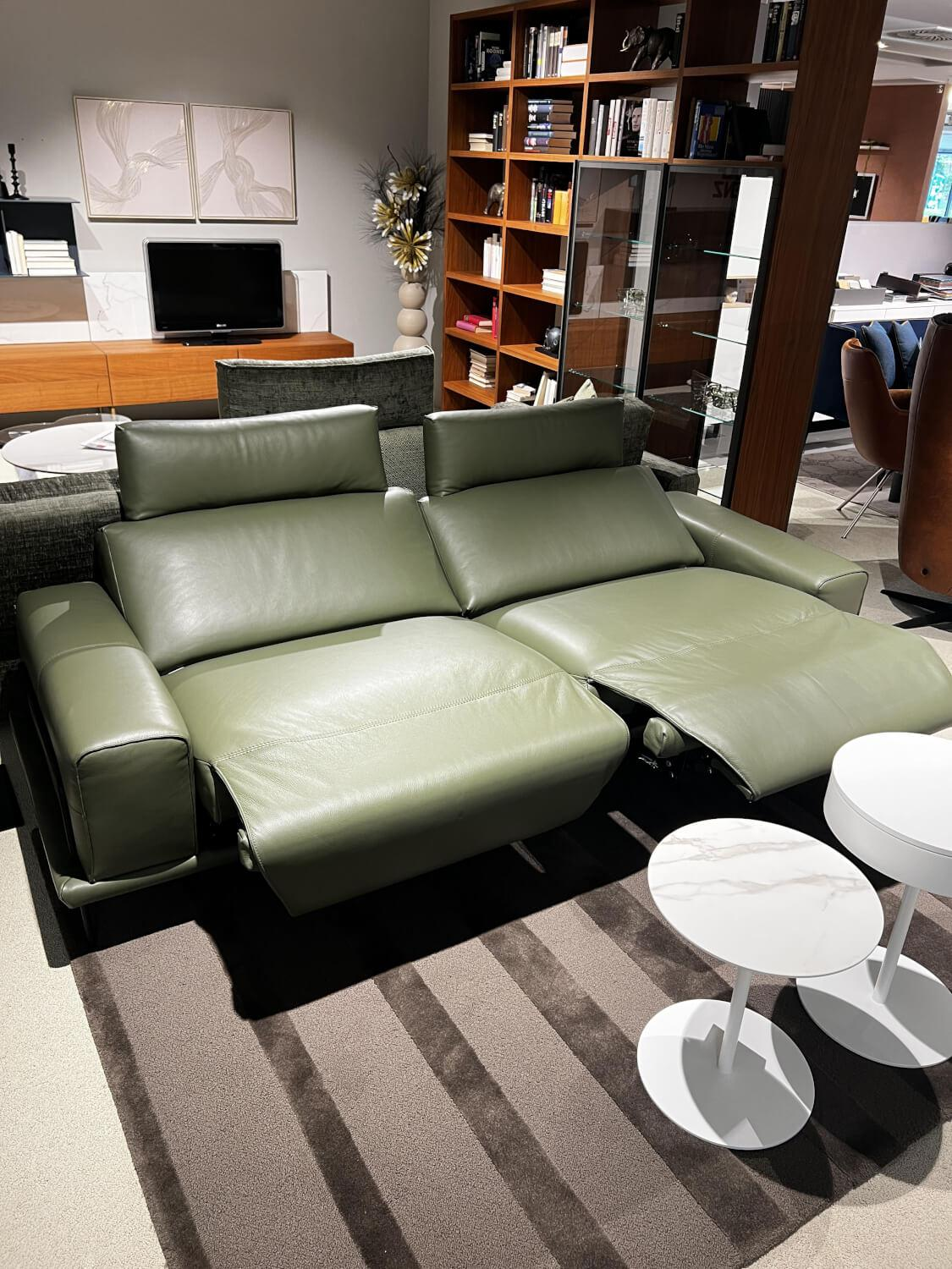 WK Wohnen - Sofa WK 670 Volluto Leder Montana Olive Grün Metallfüße Schwarz - 5