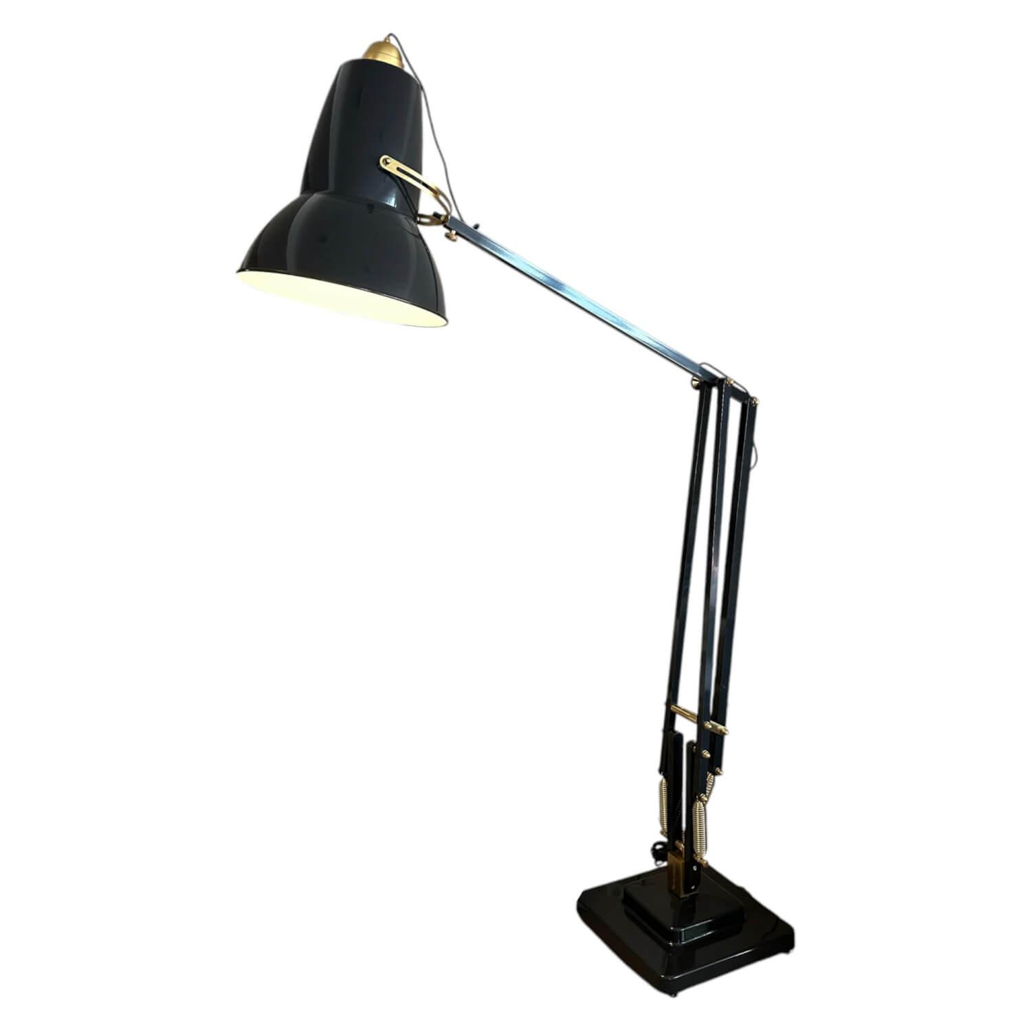 Anglepoise - Stehleuchte Giant Brass Gusseisen Dunkelgrau Messing - 1