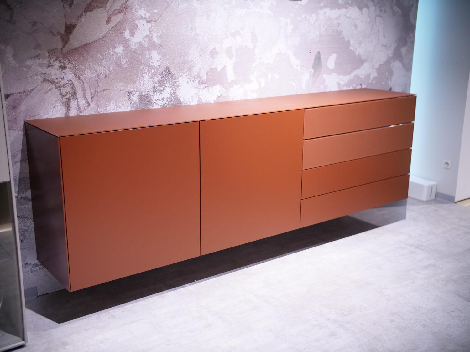 Sudbrock - Sideboard Cubo Glattlack Ziegelrot Rot Mit Glasplatte Gefrostet - 3
