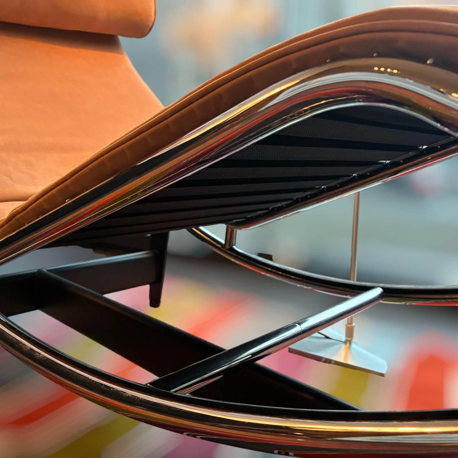 Cassina - Liege 4 Chaise Longue À Réglage Leder Braun Gestell Stahl Verchromt Und Schwarz Lackiert - 3