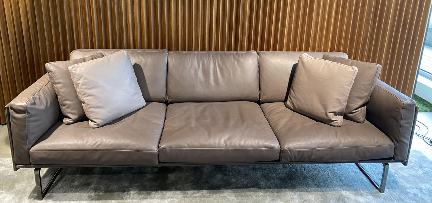 Cassina - Sofa 8 Leder Naturale ZZ  Moka 13Z367 Grau Braun Füße Aluminium Verchromt Inklusive 4 Kissen - 6