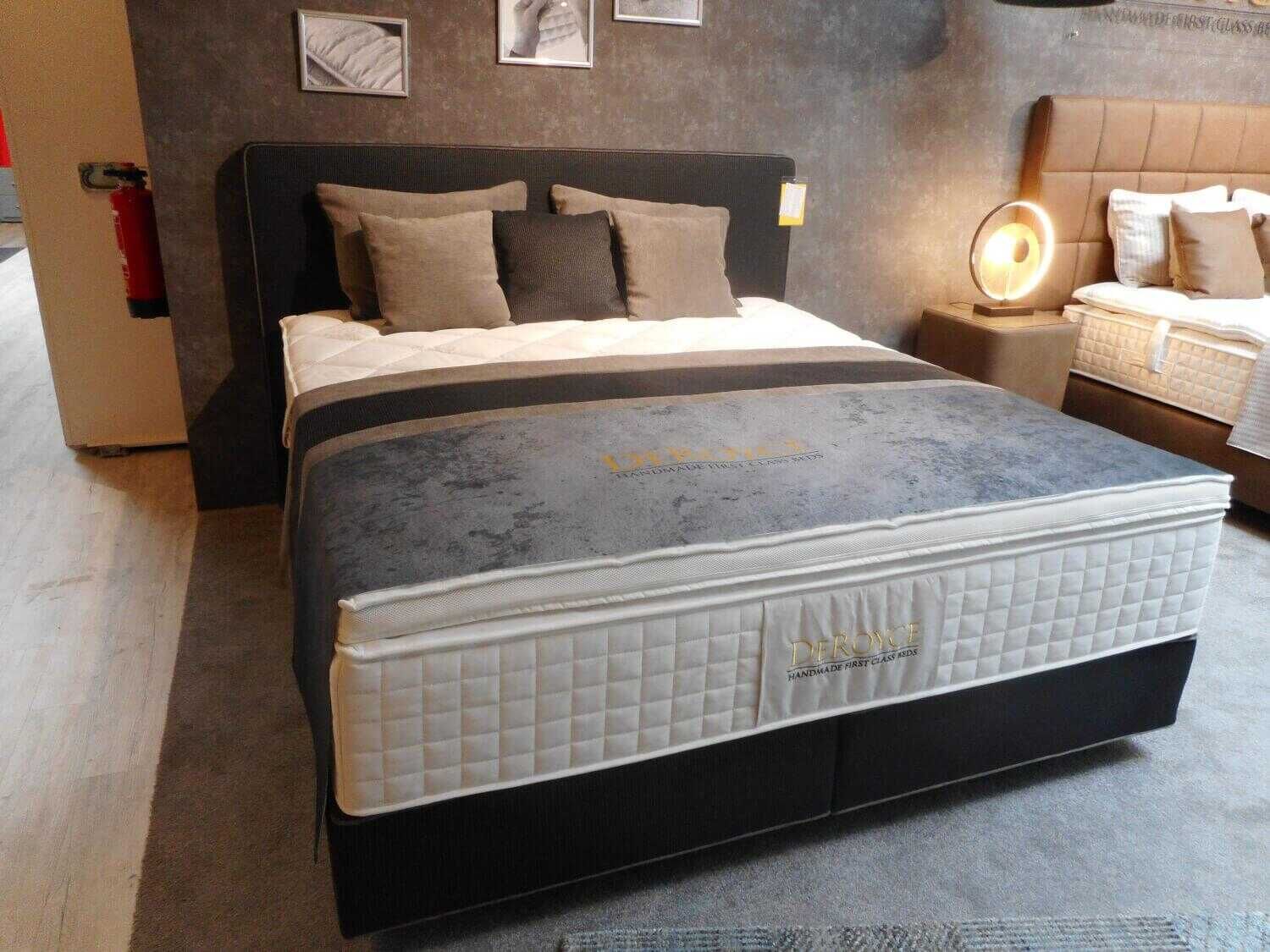 De Royce - Boxspringbett Omari Stoff Schwarz mit Matratzen, Kopfteil und Topper - 2