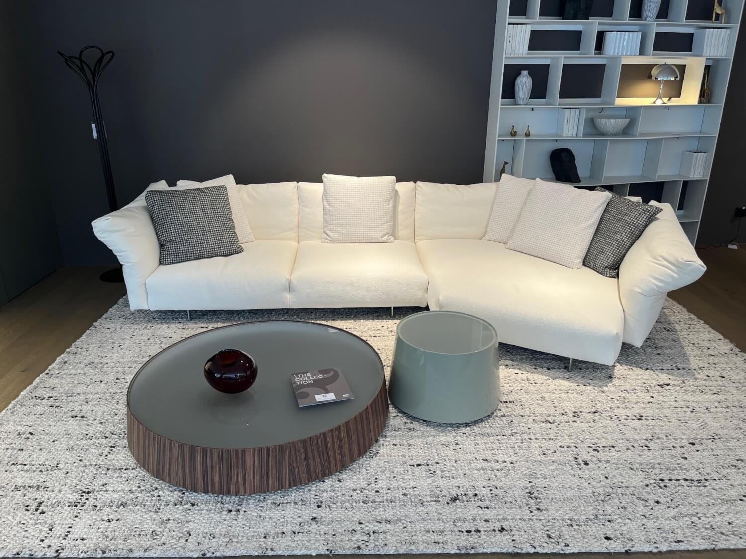 B&B Italia - Sofagruppe Dambo Stoff 2840100 Lissy Weiß Füße 0189A Alu Glanzpoliert Inklusive Kissen - 5