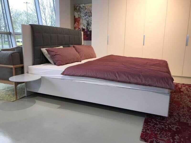 interl-C3-BCbke-bett-izzy-lack-grau-mit-boxspring-einlegerahmen-a00b24d055665d1b08595554f Interlübke - Bett Izzy Lack Grau mit Boxspring-Einlegerahmen - 3