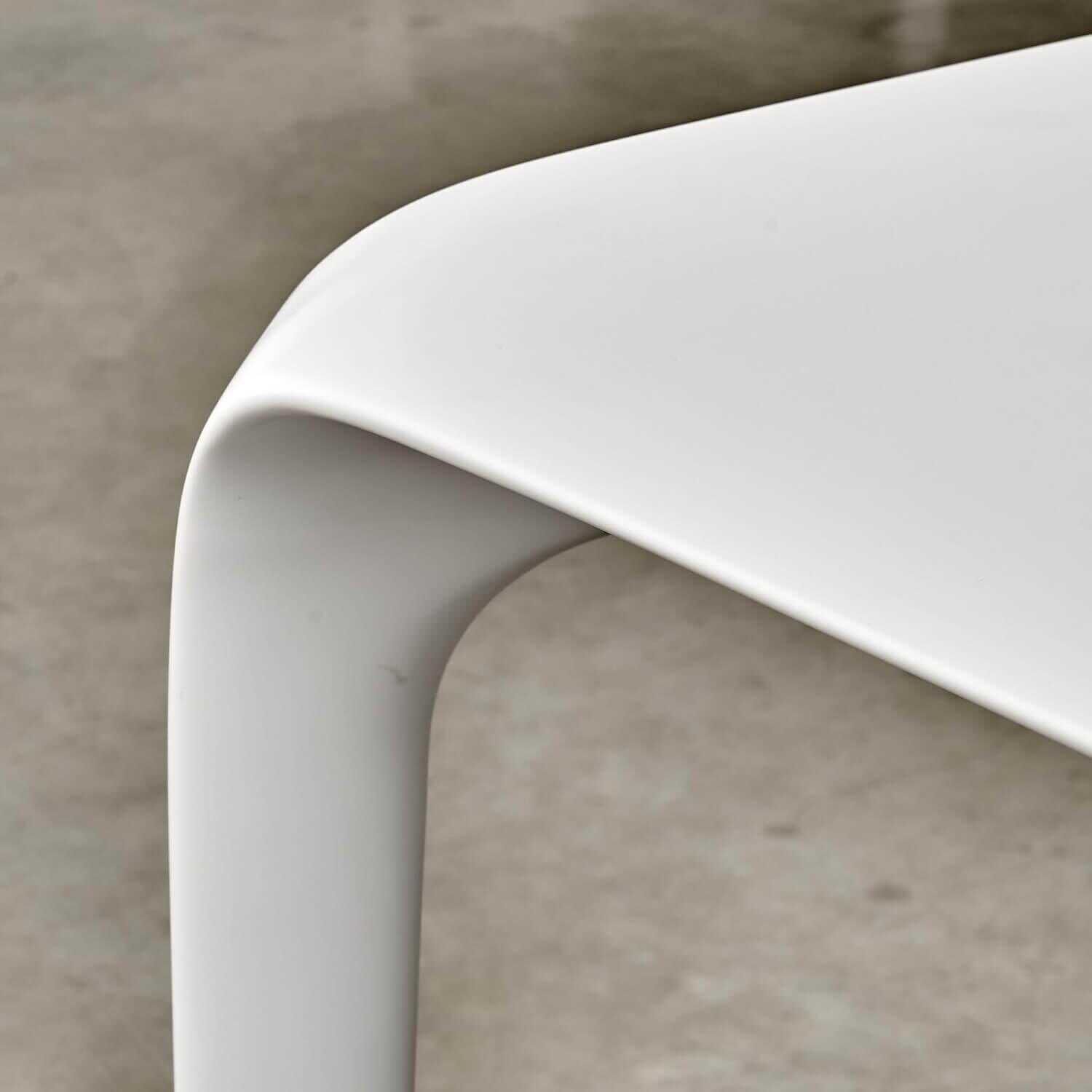 Besprechungstisch Link Für In- Und Outdoor Gestell Und Tischplatte Cristalplant Outdoor Weiß